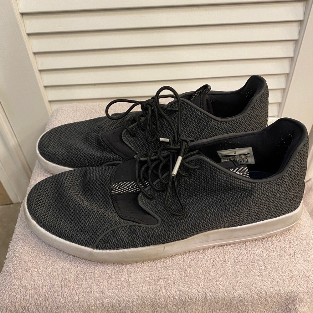 Men’s Nike Tennis Shoes; Excellent Condition; Size 11 - Picture 8 of 8